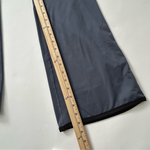 Free People Movement Flares Leg Yoga Pants Grey/Black Small NWOT - Picture 4 of 8